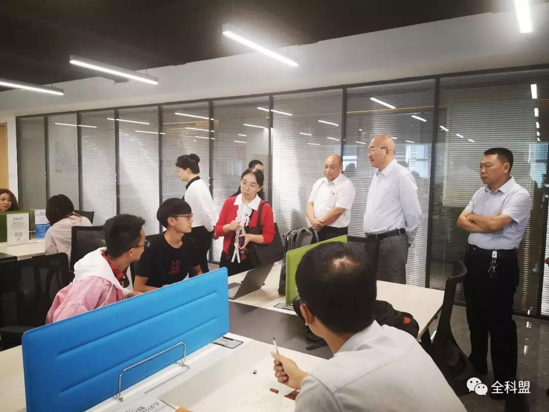 國(guó)務(wù)院督查組在大同新能源研究院開展實(shí)地督查